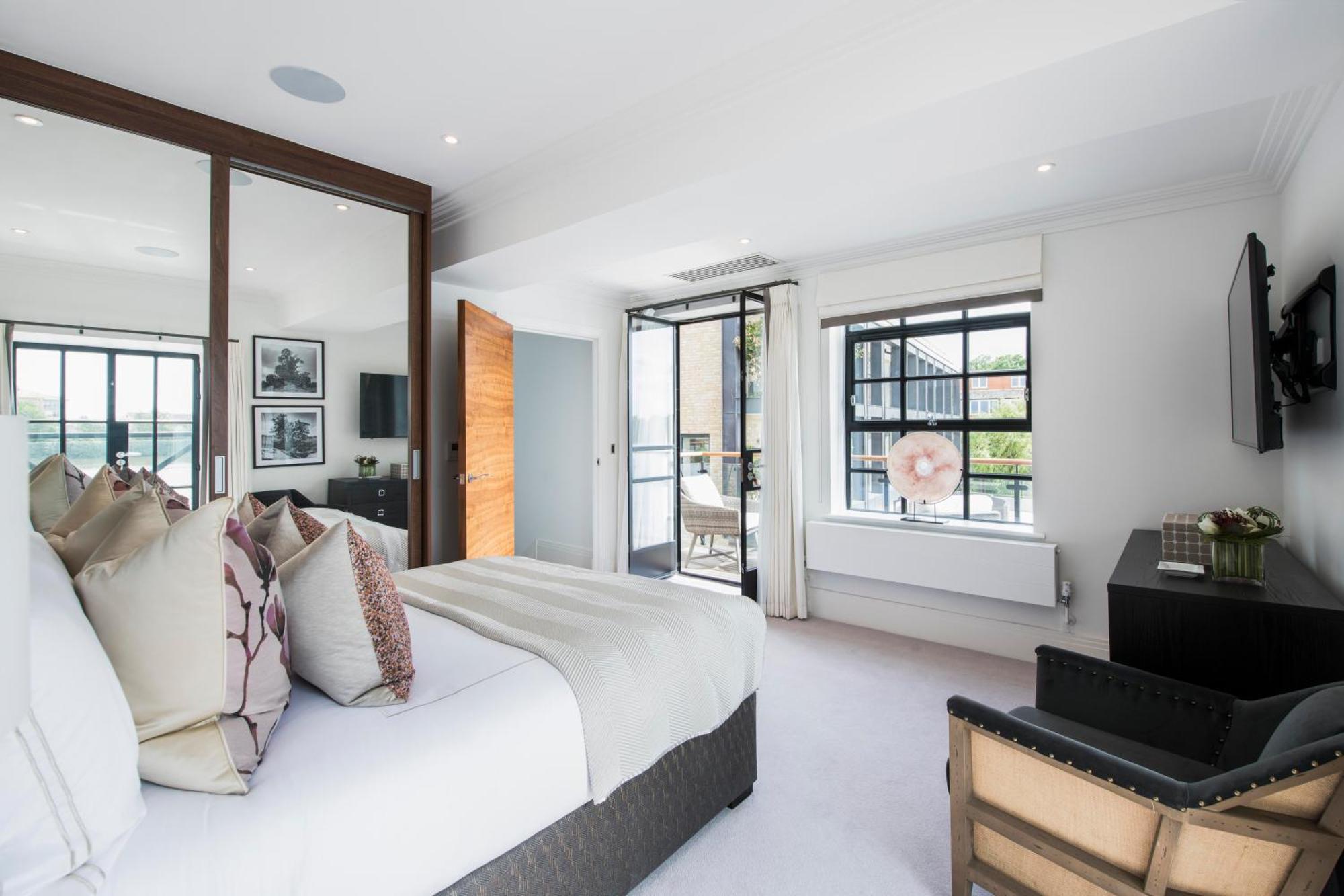 Palace Wharf Apartments Лондон Екстер'єр фото
