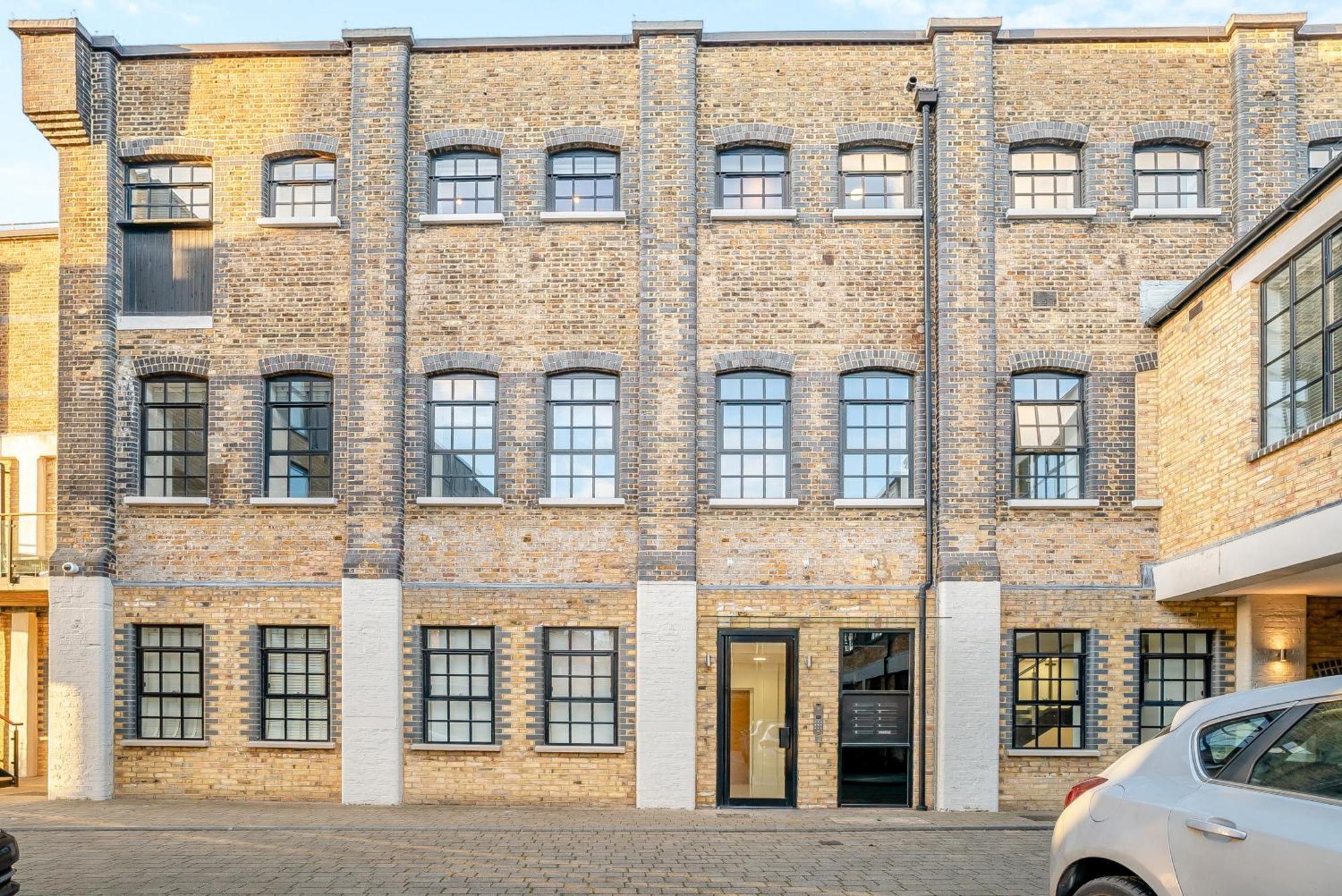 Palace Wharf Apartments Лондон Екстер'єр фото