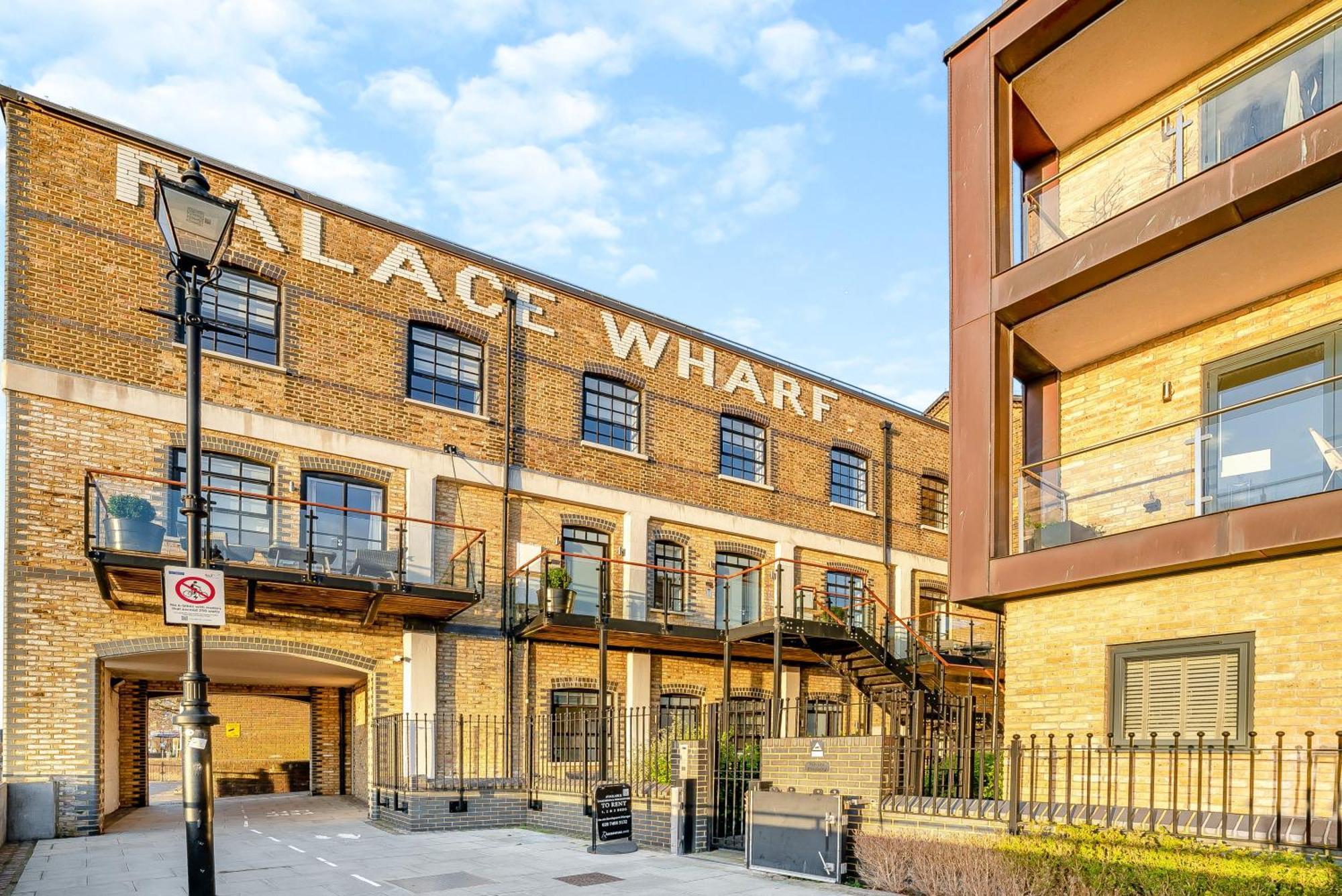 Palace Wharf Apartments Лондон Екстер'єр фото